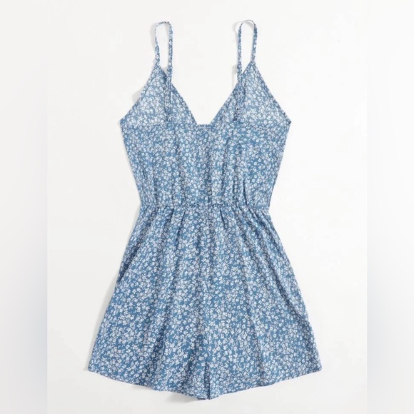 SHEIN Ditsy Floral Cami Romper - Picture 3 of 4